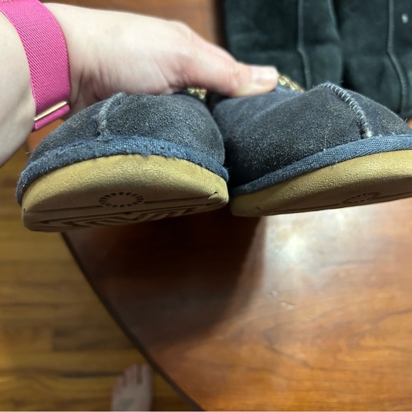 2 pairs of Tasman kids 5 navy and black - Picture 5 of 5